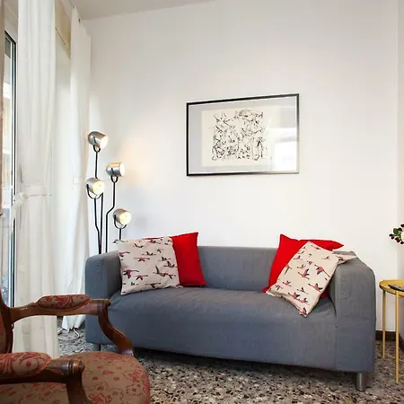 Casa Liberta - Downtown Modern With Airconditioning شقة