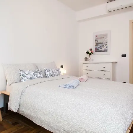 Apartman Casa Liberta - Downtown Modern With Airconditioning *