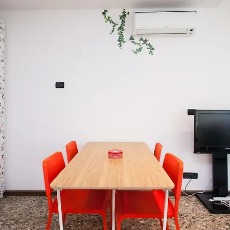 Casa Liberta - Downtown Modern With Airconditioning *