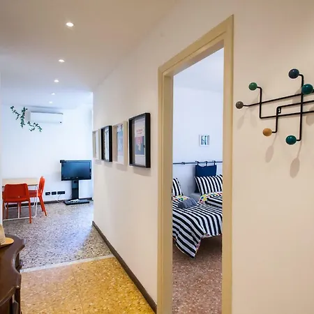 Casa Liberta - Downtown Modern With Airconditioning Апартаменти Санремо