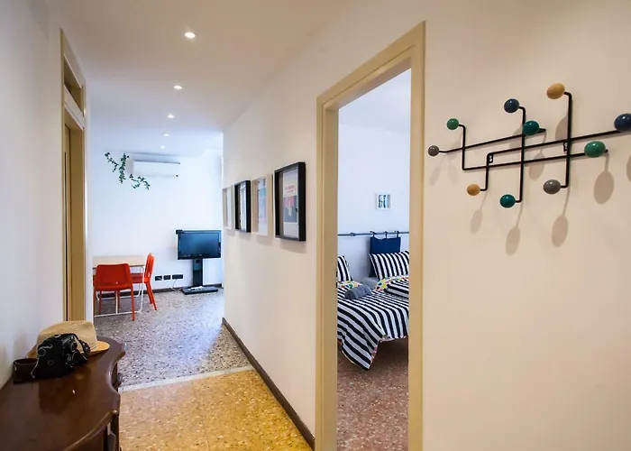 Casa Libertà - Downtown Modern With Airconditioning Apartamento Sanremo
