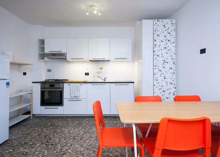 Casa Libertà - Downtown Modern With Airconditioning